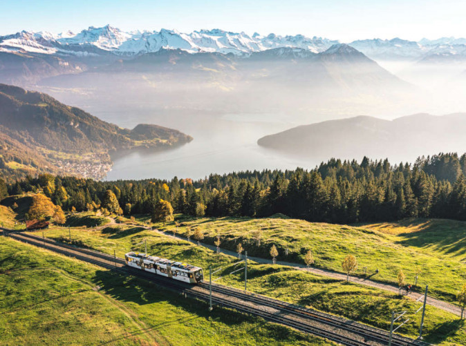 002_Gipfelglueck_Schoene Aussichten Touristik_ Rigi